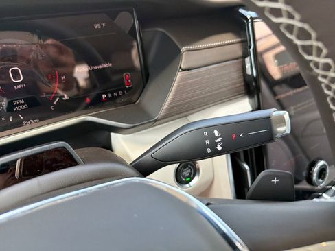 New 2026 GMC Acadia Denali w/ Super Cruise Package FWD image 18