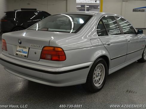Used 1997 BMW 528i Sedan image 9