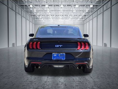 Used 2019 Ford Mustang GT RWD image 5