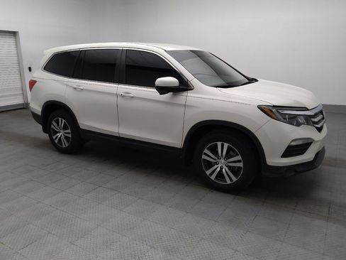 Used 2018 Honda Pilot EX image 11