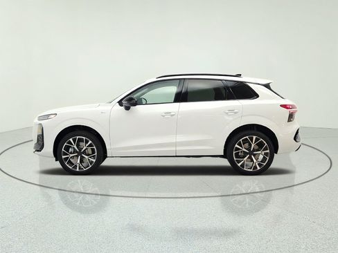 New 2026 Audi Q3 quattro 2.0T AWD/4WD image 8