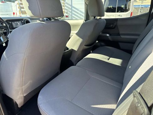 Used 2019 Toyota Tacoma SR5 image 13