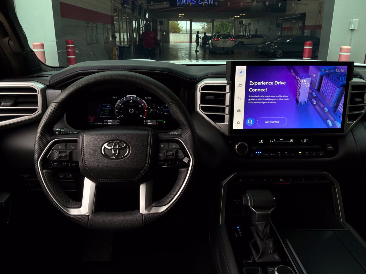 Used 2025 Toyota Sequoia Platinum AWD/4WD image 21