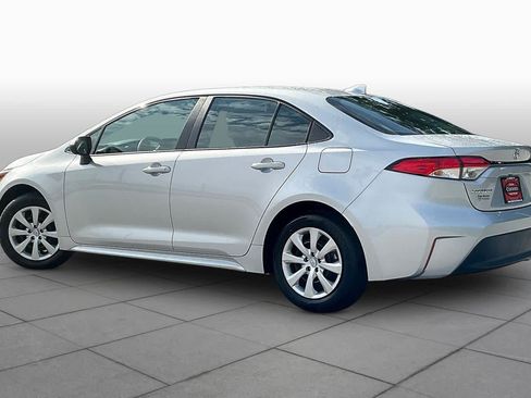 Used 2026 Toyota Corolla LE FWD image 12