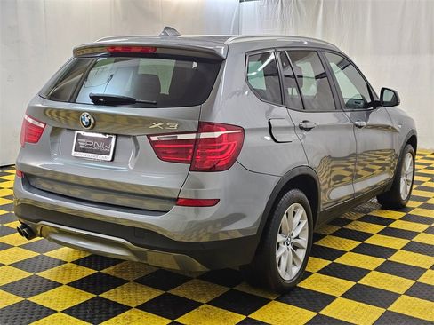 Used 2017 BMW X3 sDrive28i image 3