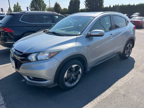 Used 2018 Honda HR-V EX-L image 2