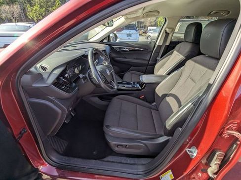 Used 2023 Buick Envision Preferred image 11