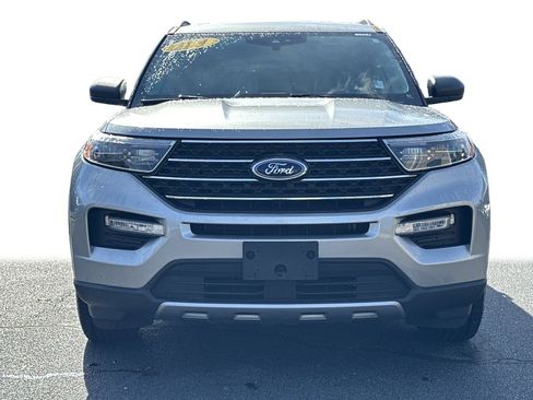 Used 2024 Ford Explorer XLT w/ Equipment Group 202A image 35