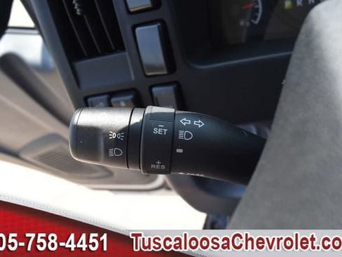 Used 2024 Chevrolet Low Cab Forward RWD image 21