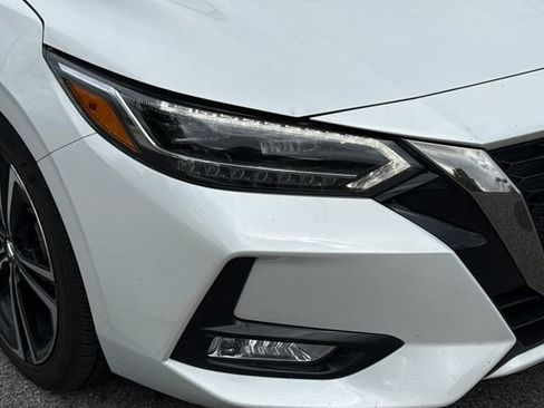 Used 2021 Nissan Sentra SR w/ SR Premium Package FWD image 10