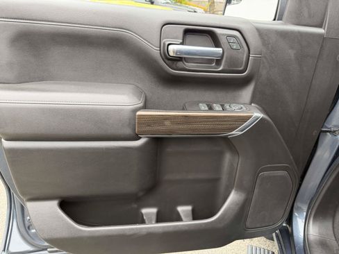 Used 2022 Chevrolet Silverado 1500 LT AWD/4WD image 15