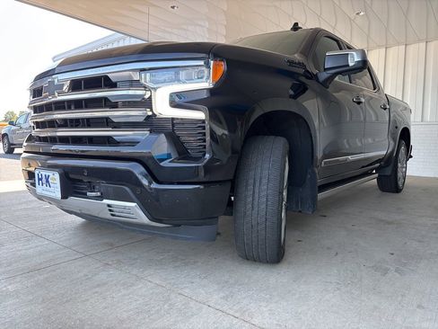 Used 2022 Chevrolet Silverado 1500 High Country w/ High Country Premium Package image 53