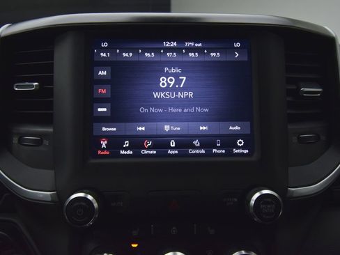 Used 2020 RAM 1500 Big Horn AWD/4WD image 16