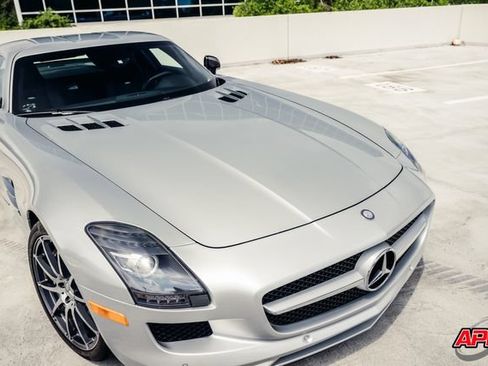 Used 2011 Mercedes-Benz SLS AMG Coupe image 29