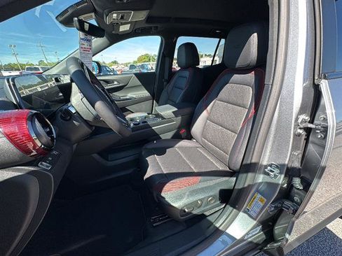 New 2026 Chevrolet Equinox RS w/ Convenience Package III FWD image 13