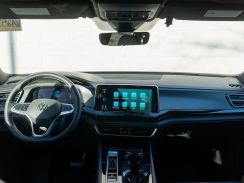 New 2025 Volkswagen Atlas Cross Sport SEL image 10