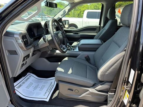 Used 2025 Ford F150 Lightning XLT AWD/4WD image 18