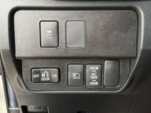 Used 2022 Toyota Tacoma TRD Sport w/ Technology Package RWD image 21
