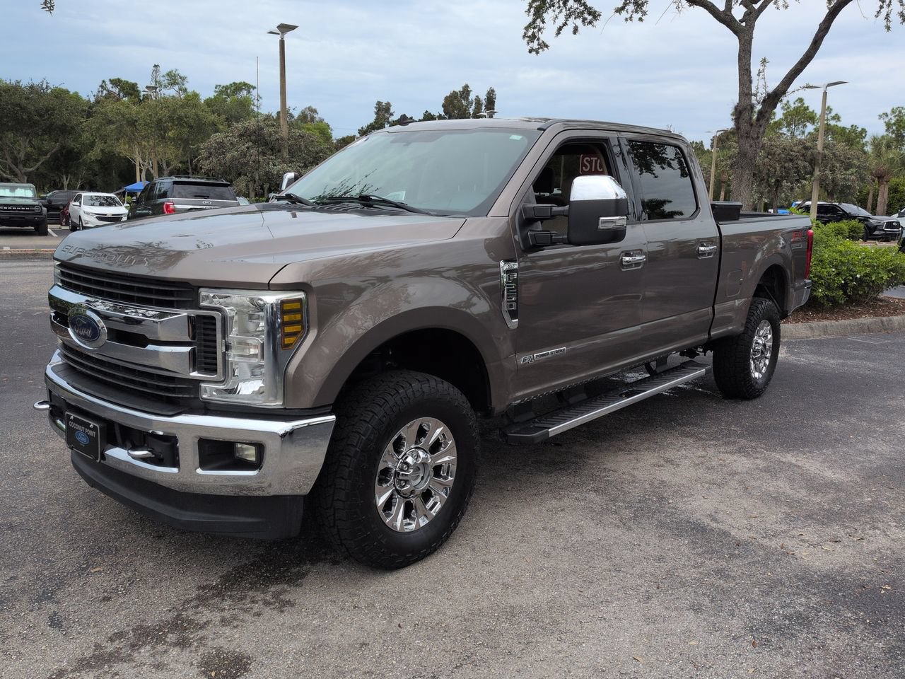 Used 2019 Ford F250 XLT w/ XLT Premium Package AWD/4WD image 8