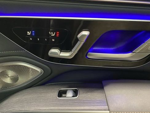 Used 2023 Mercedes-Benz EQS 580 4MATIC Sedan image 78