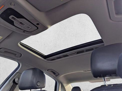 Used 2017 Audi A4 2.0T Premium image 15