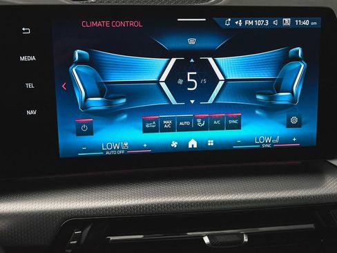 Used 2025 BMW X2 M35i AWD/4WD image 19