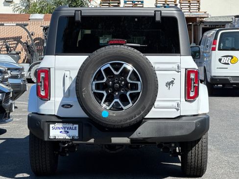 Used 2025 Ford Bronco Outer Banks image 6