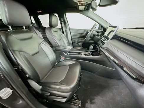 Used 2022 Jeep Compass Altitude w/ Convenience Group image 30