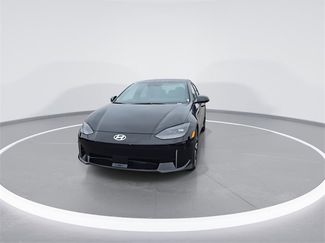 New 2025 Hyundai Ioniq 6 SEL video 3