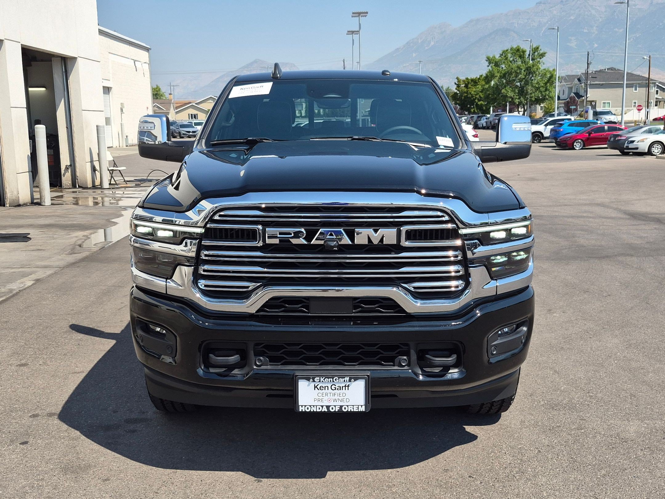 Used 2025 RAM 2500 Laramie AWD/4WD image 12