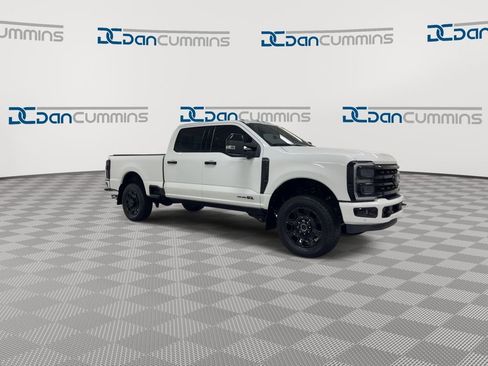 Used 2024 Ford F350 Platinum w/ Snow Plow Prep Package AWD/4WD image 2