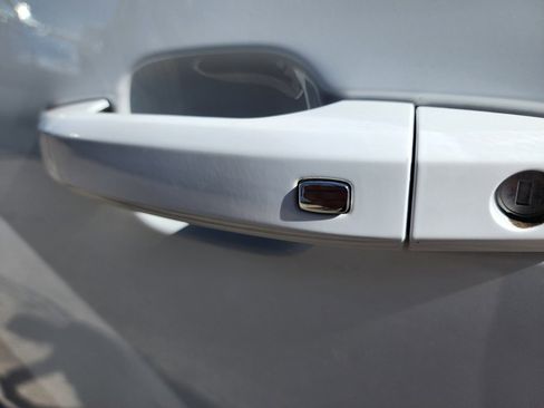 Used 2022 GMC Sierra 2500 AT4 w/ AT4 Preferred Package image 18