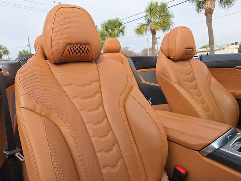 Used 2022 BMW 840i Convertible image 27