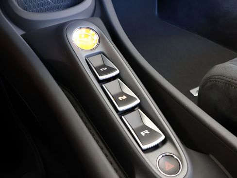 New 2026 McLaren Artura image 20