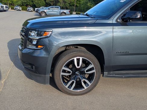 Used 2020 Chevrolet Tahoe LT w/ RST Edition AWD/4WD image 11