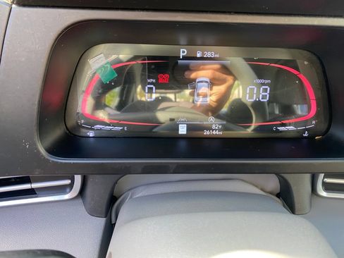 Certified 2025 Hyundai Elantra SE FWD image 15