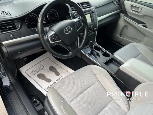 Used 2016 Toyota Camry SE FWD image 15