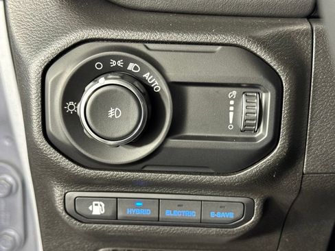 Certified 2023 Jeep Wrangler Unlimited Sahara w/ Cold Weather Group AWD/4WD image 16