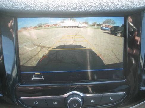 Used 2018 Chevrolet Trax LT w/ LT Convenience Package AWD/4WD image 21