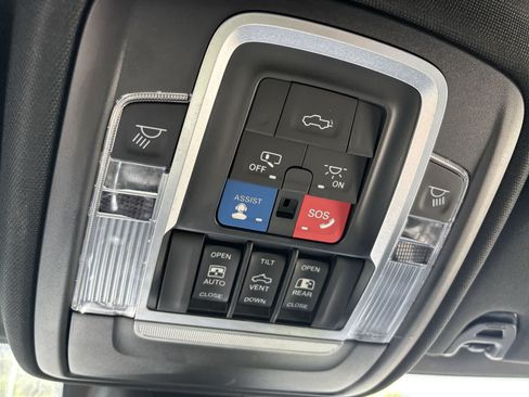 Used 2020 RAM 3500 Laramie AWD/4WD image 24