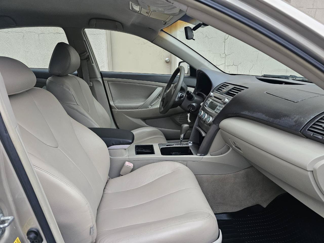Used 2007 Toyota Camry LE FWD image 19