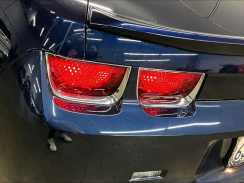 Used 2010 Chevrolet Camaro SS w/ LPO, Ground Effects Package image 30