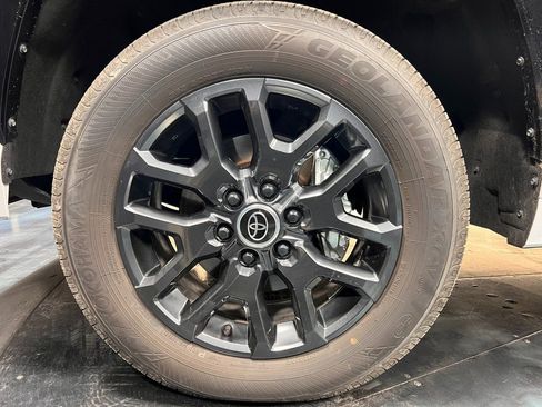 Used 2024 Toyota Tundra Platinum image 24