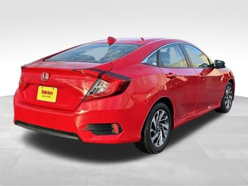 Used 2018 Honda Civic EX image 9