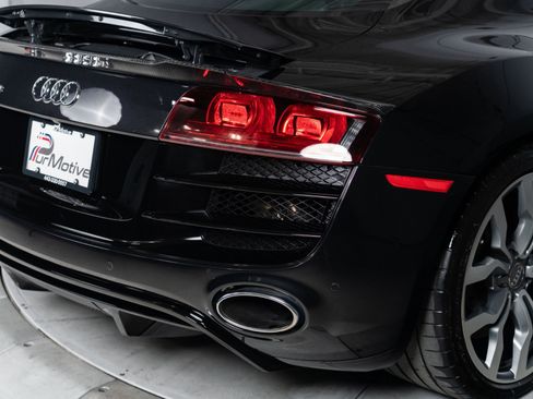 Used 2012 Audi R8 V10 AWD/4WD image 14