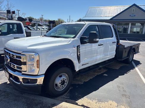 New 2026 Ford F350 XL w/ XL Chrome Package AWD/4WD image 1