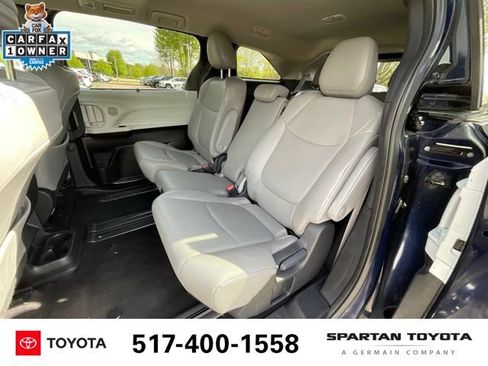 Used 2025 Toyota Sienna XLE FWD image 13