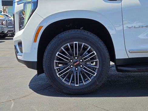 New 2026 GMC Yukon Elevation AWD/4WD image 5