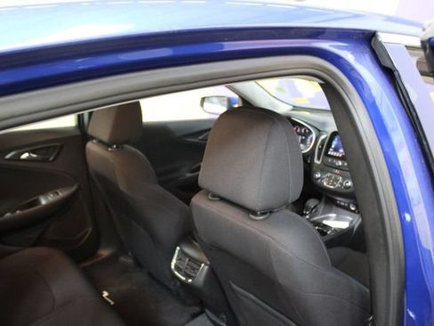 Used 2023 Chevrolet Malibu LT FWD image 10