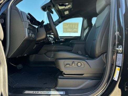 New 2026 Chevrolet Suburban LT w/ Comfort Package image 18